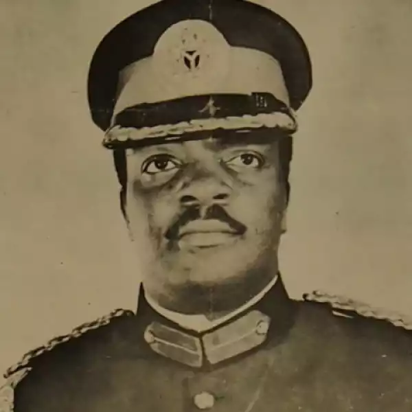 How The First Governor Of Lagos State Transformed Marina, Lagos (Photos)